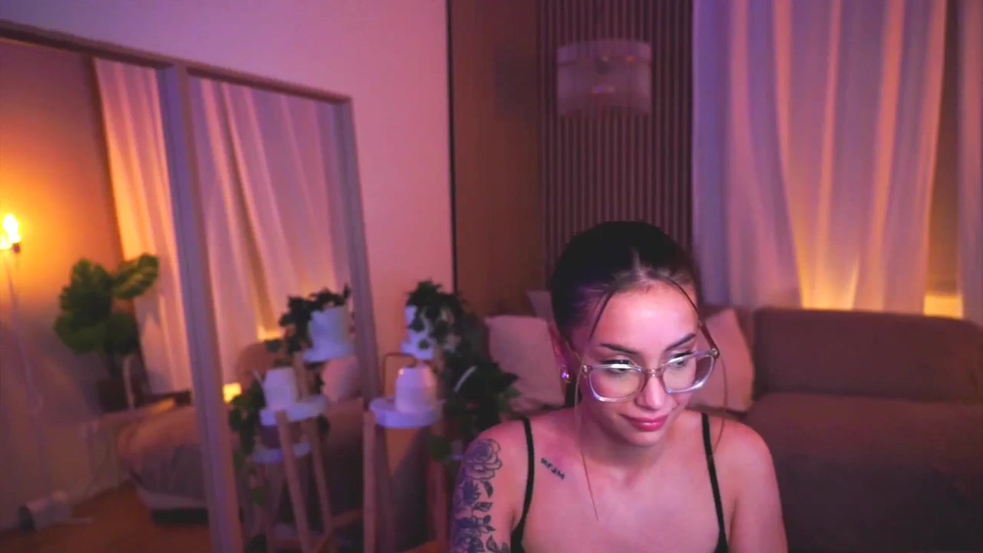 Naomii18 video thumbnail