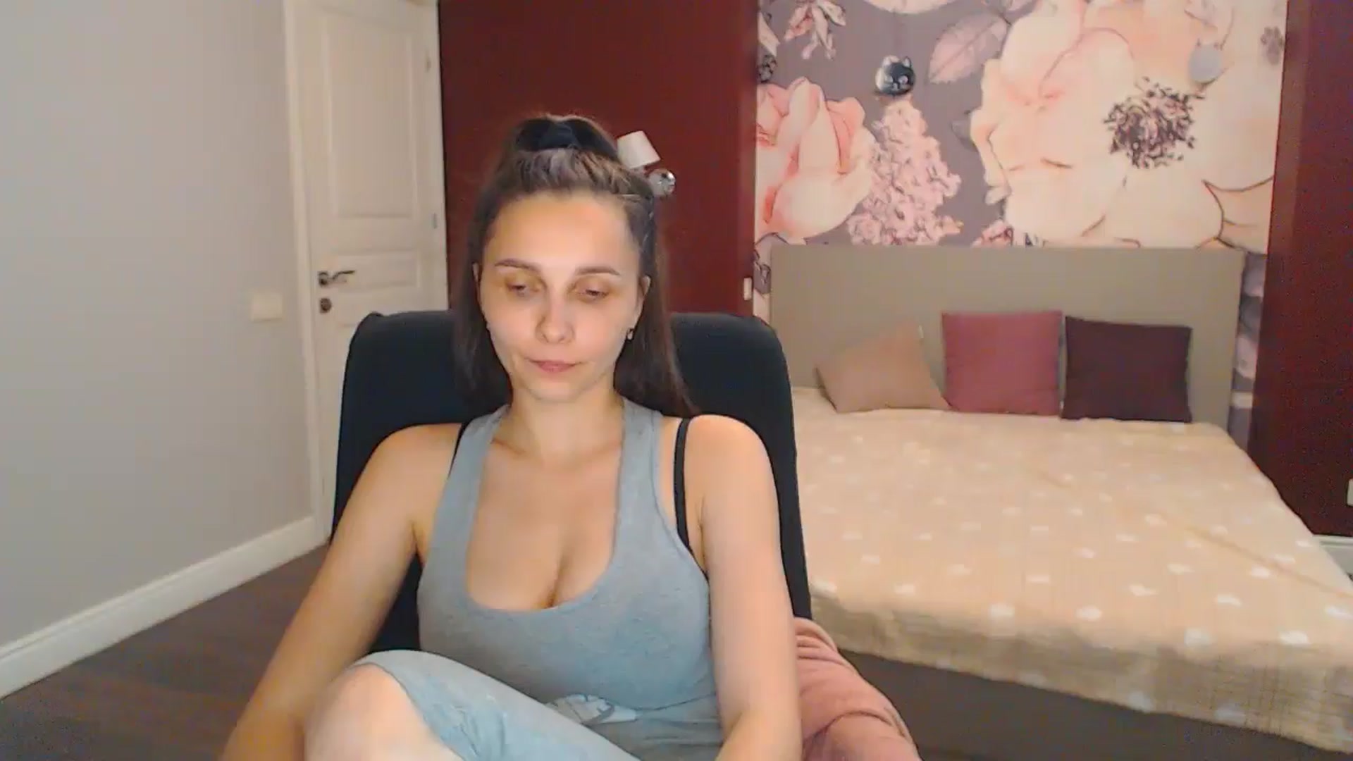 Karina_Mils video thumbnail