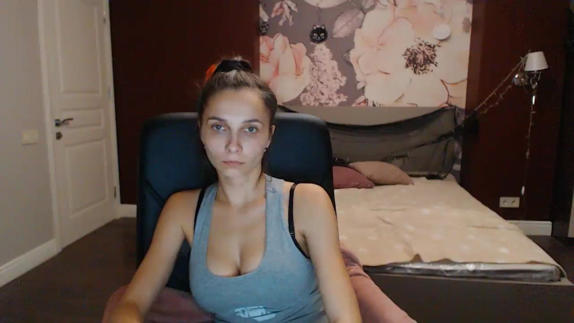 Karina_Mils video thumbnail