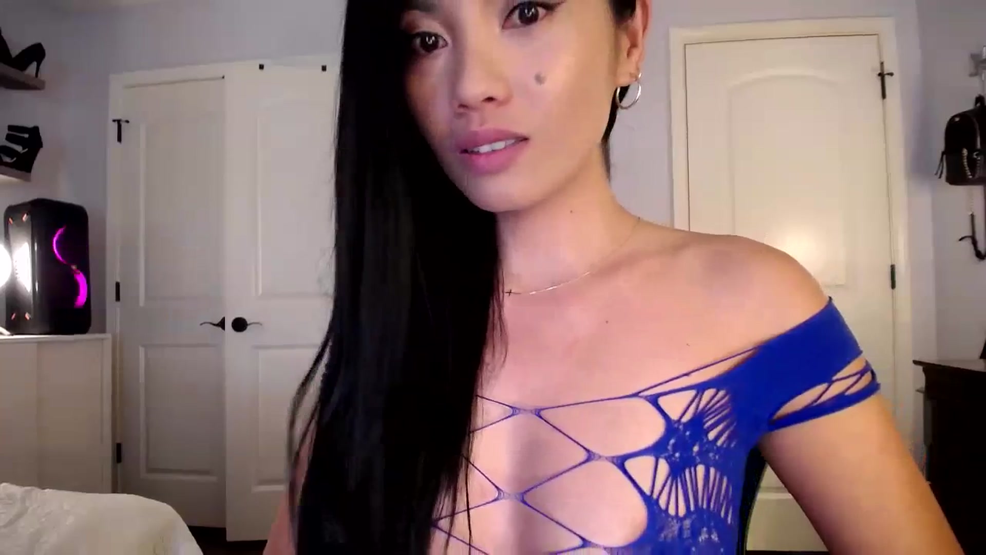 AsianLuv_4U video thumbnail