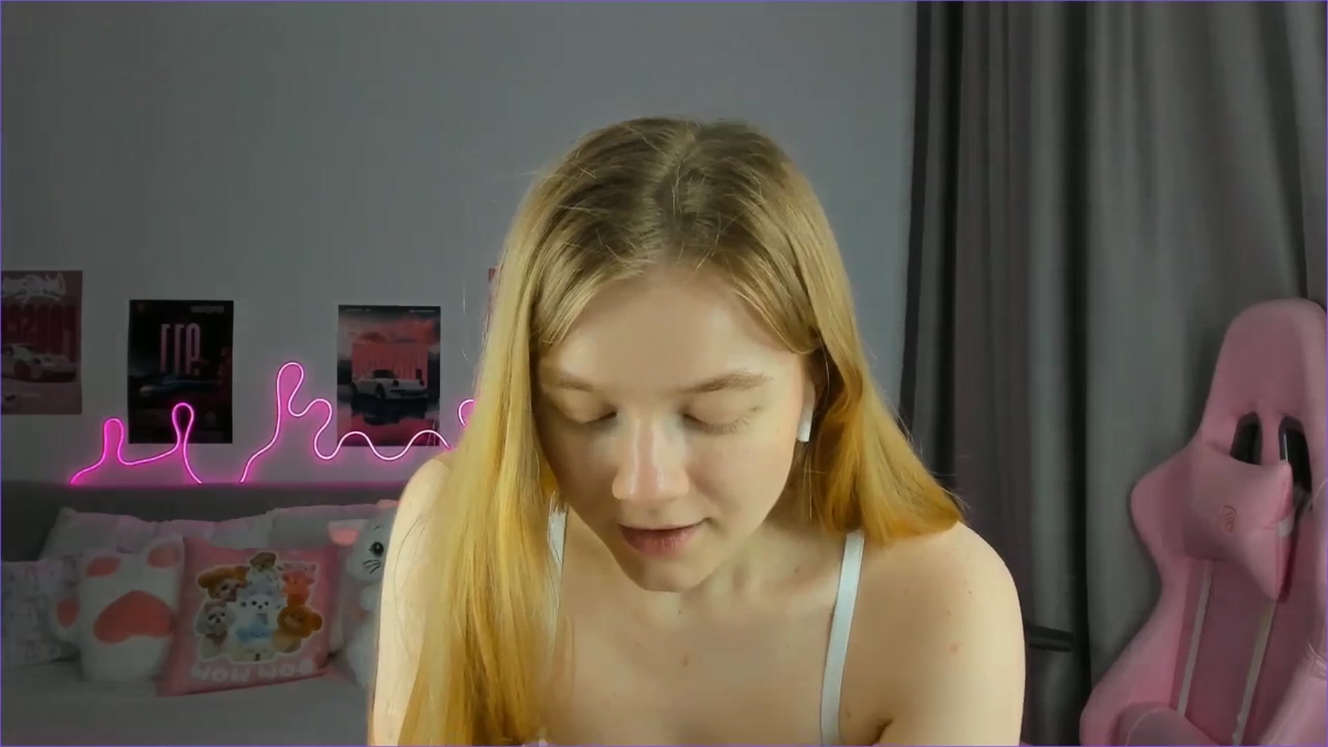 Evievil video thumbnail