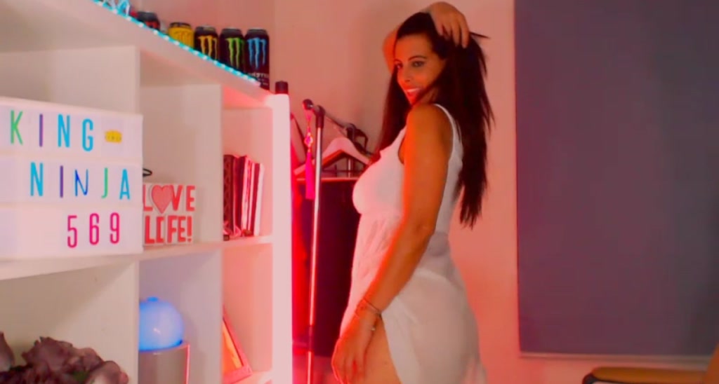 AnnBelle_ video thumbnail