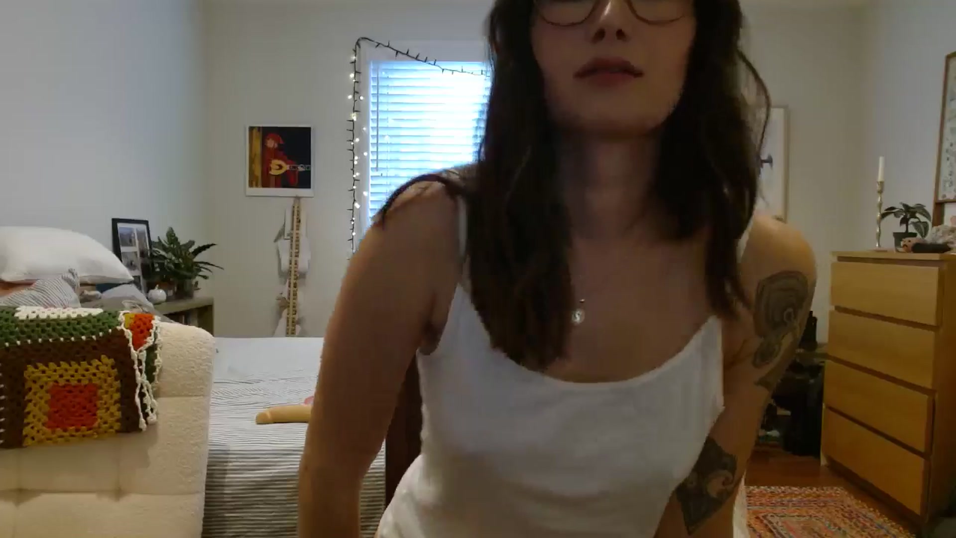 honey28 video thumbnail