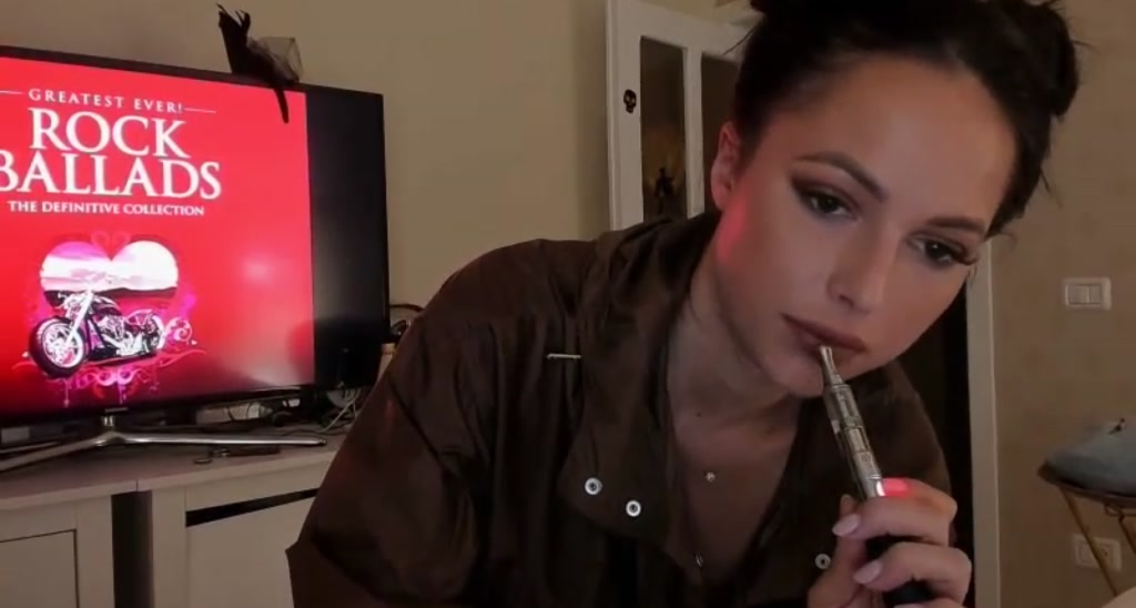 GiaMazing video thumbnail