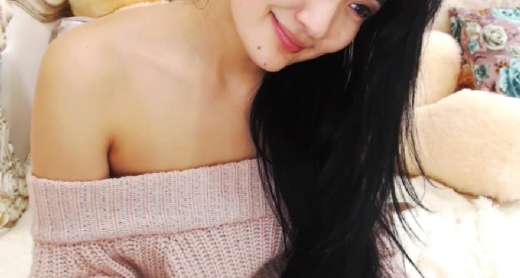 GUCCI_GIRL video thumbnail