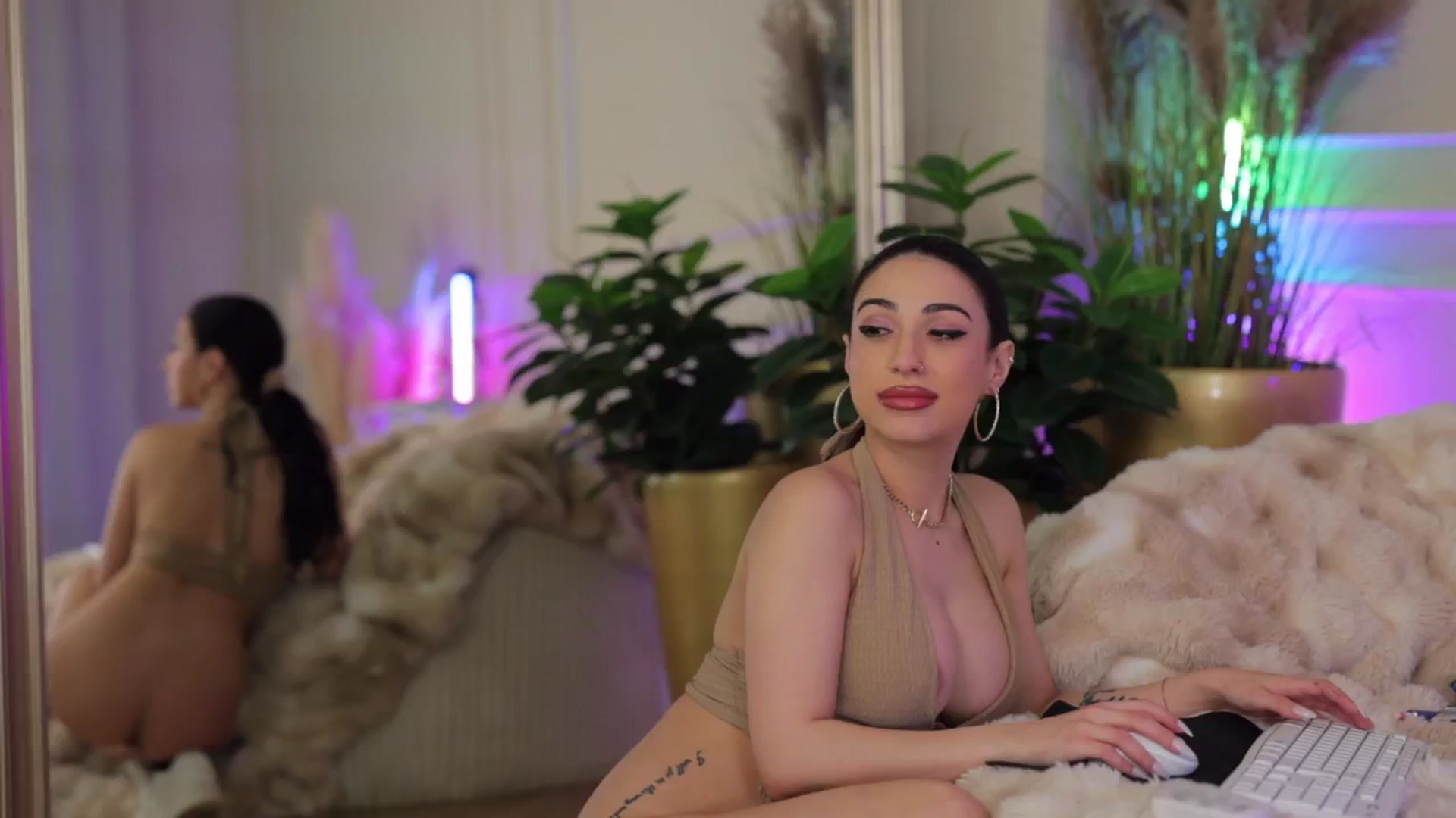 AnaisBloom video thumbnail