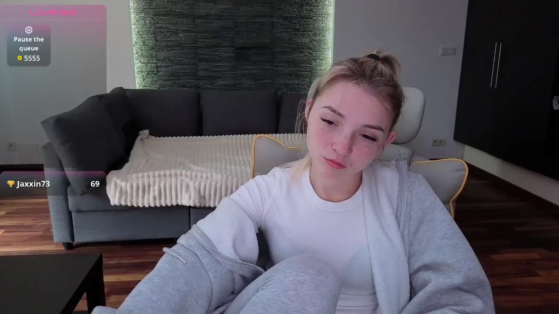 Daisyy video thumbnail