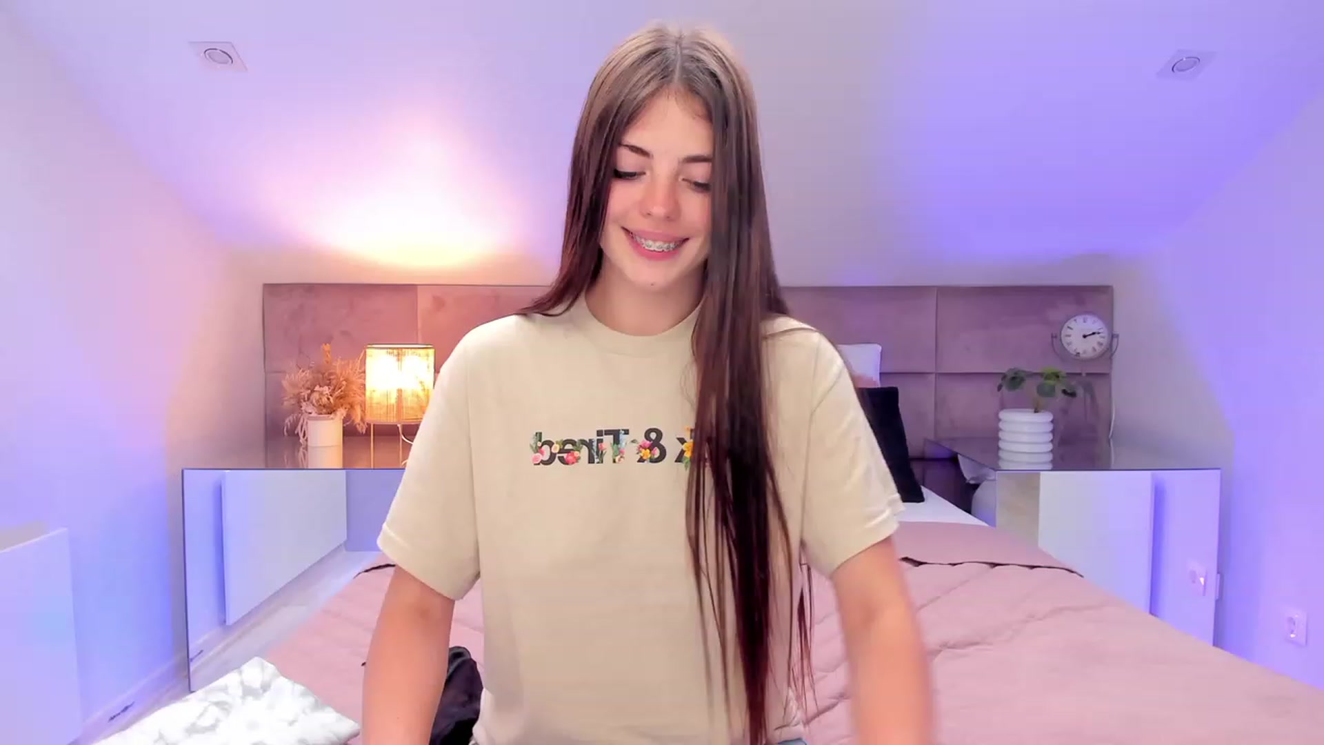 KelSi video thumbnail