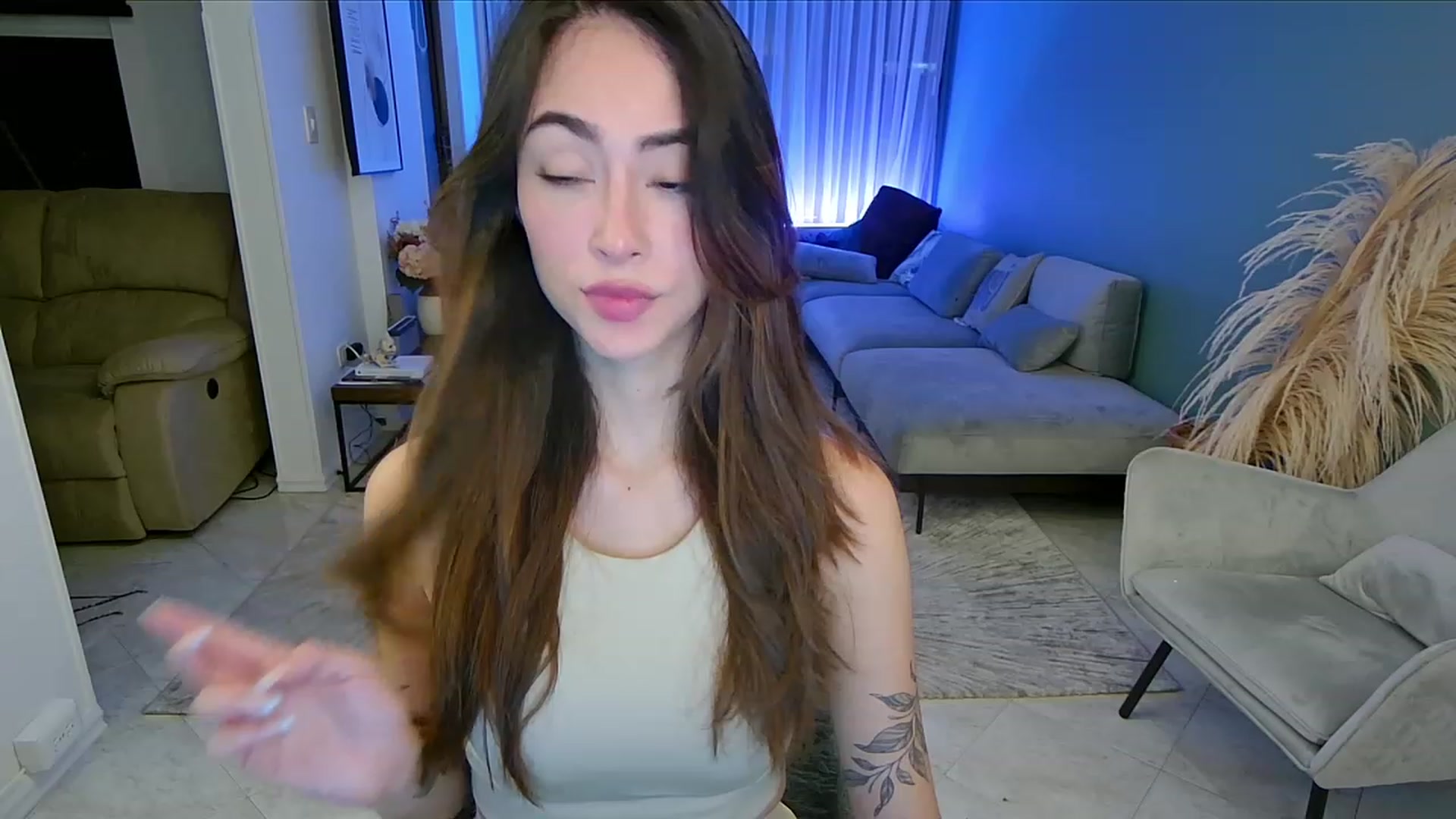 YourFavGirl_ video thumbnail
