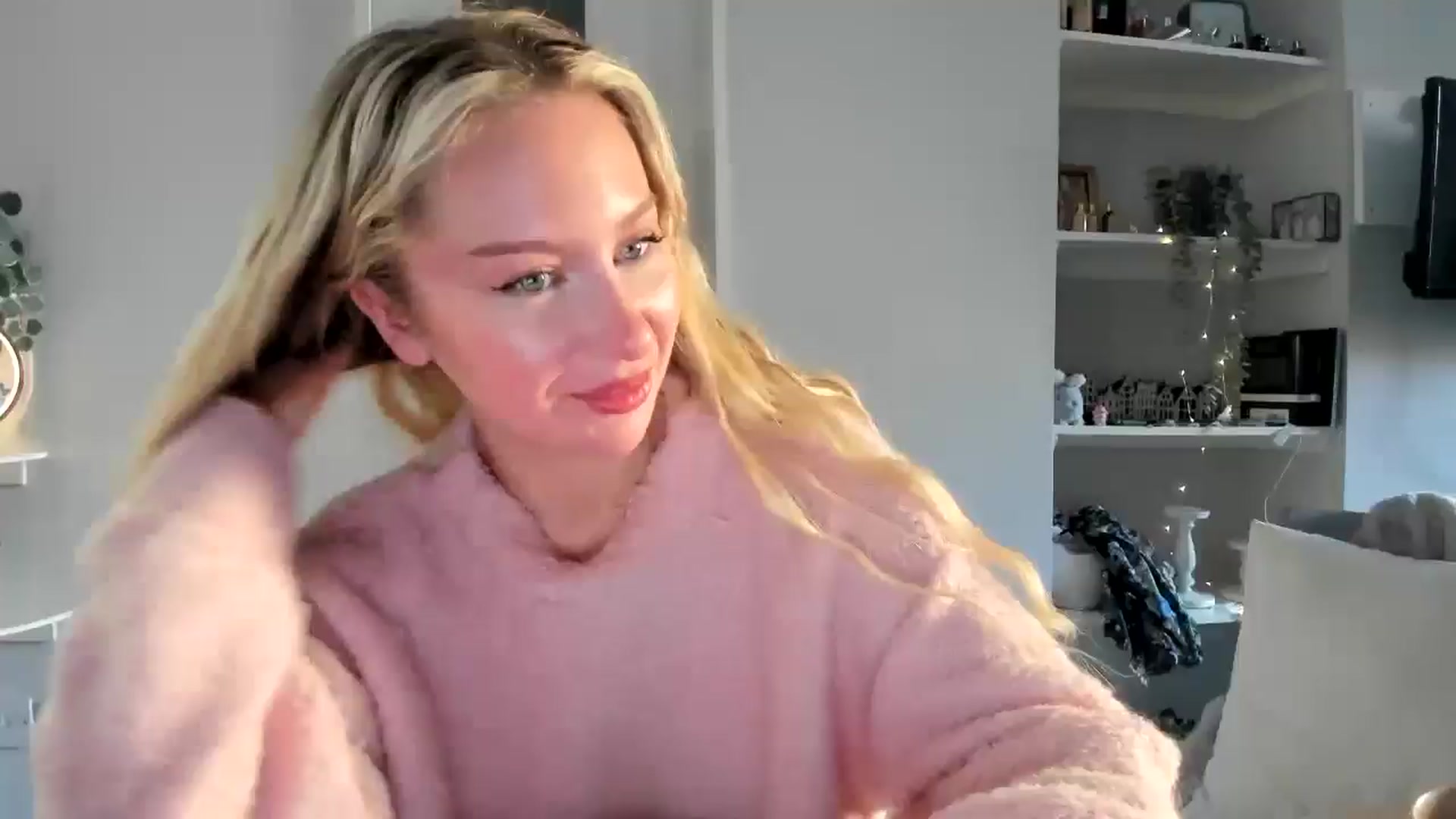 AvaCutie video thumbnail