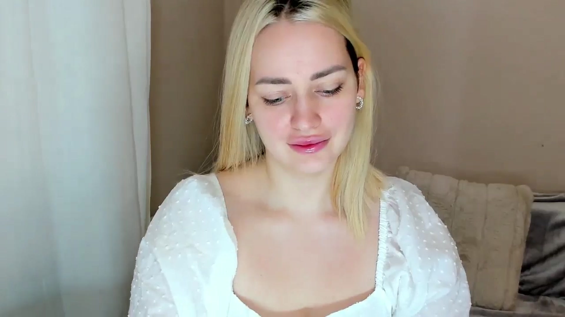 Katy__Berry video thumbnail