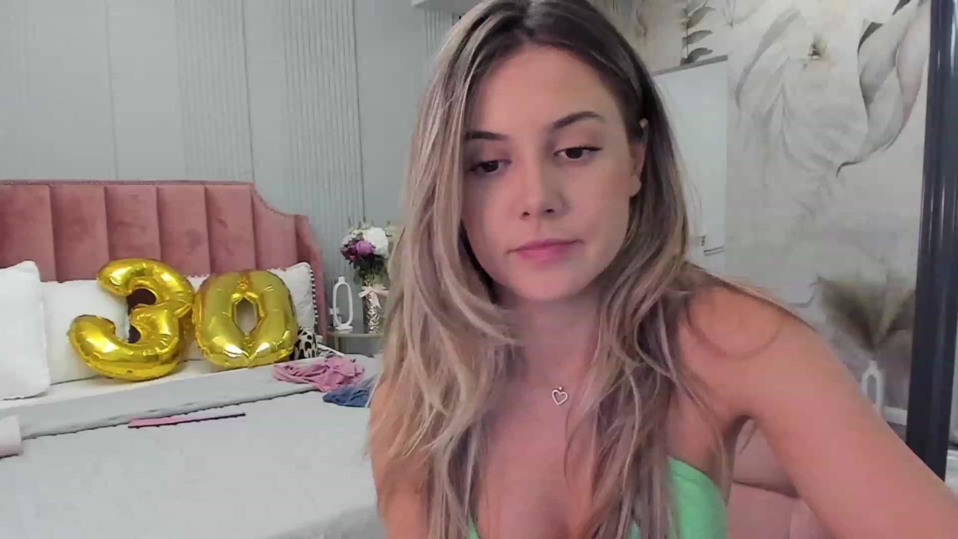 NellieCutest video thumbnail