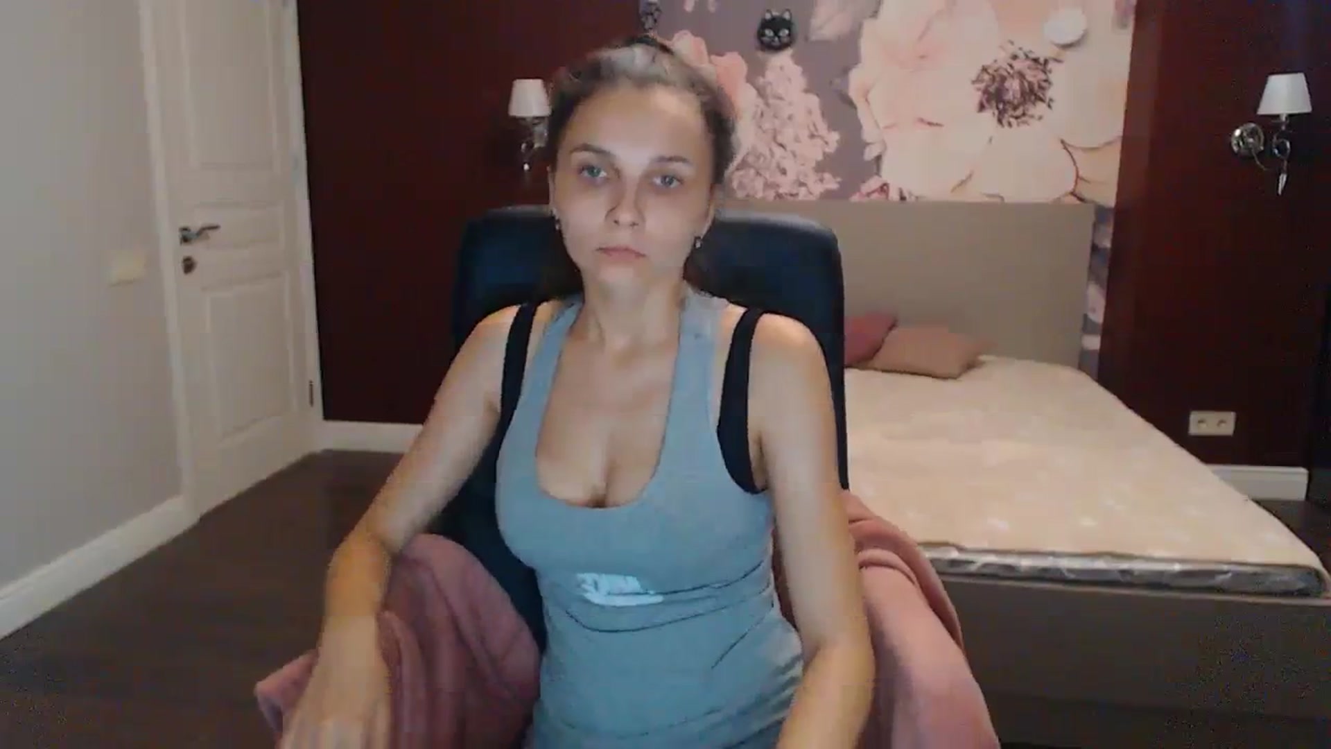 Karina_Mils video thumbnail