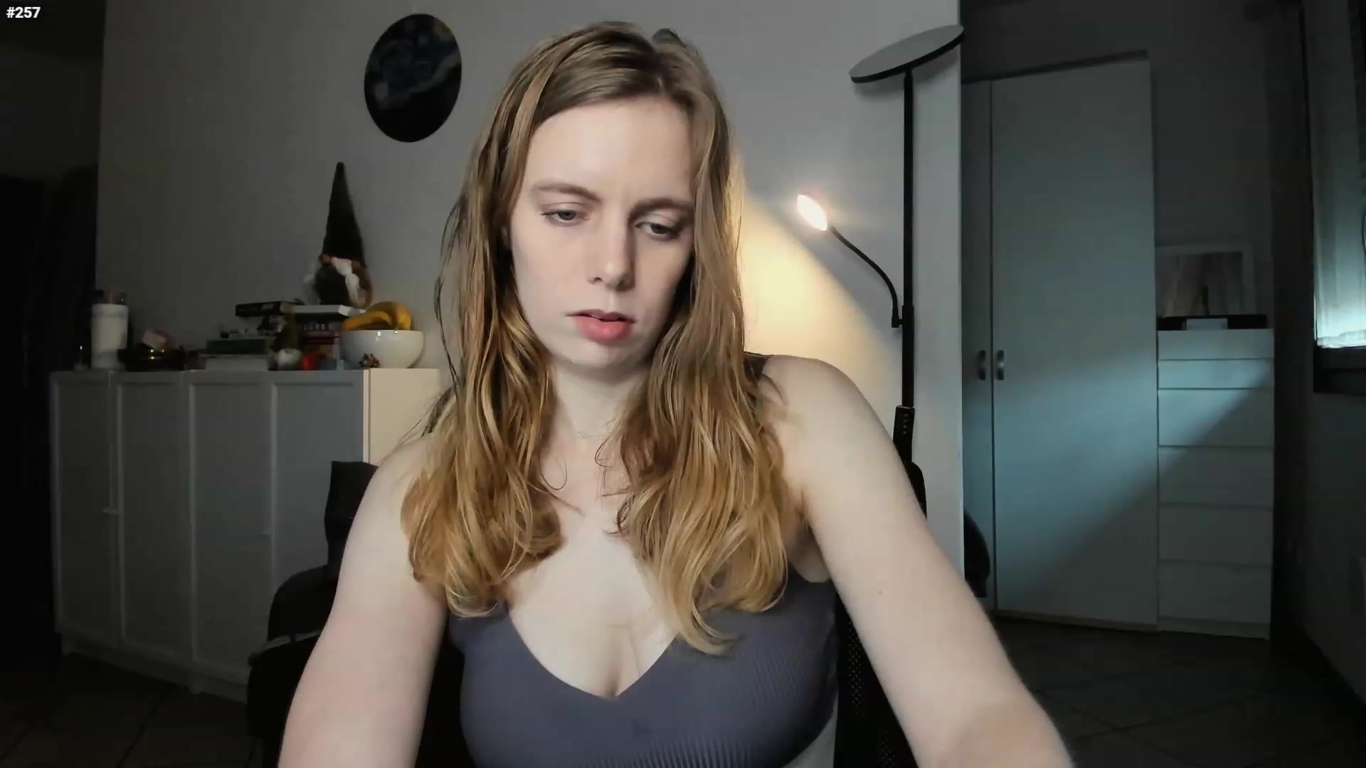 Personage video thumbnail
