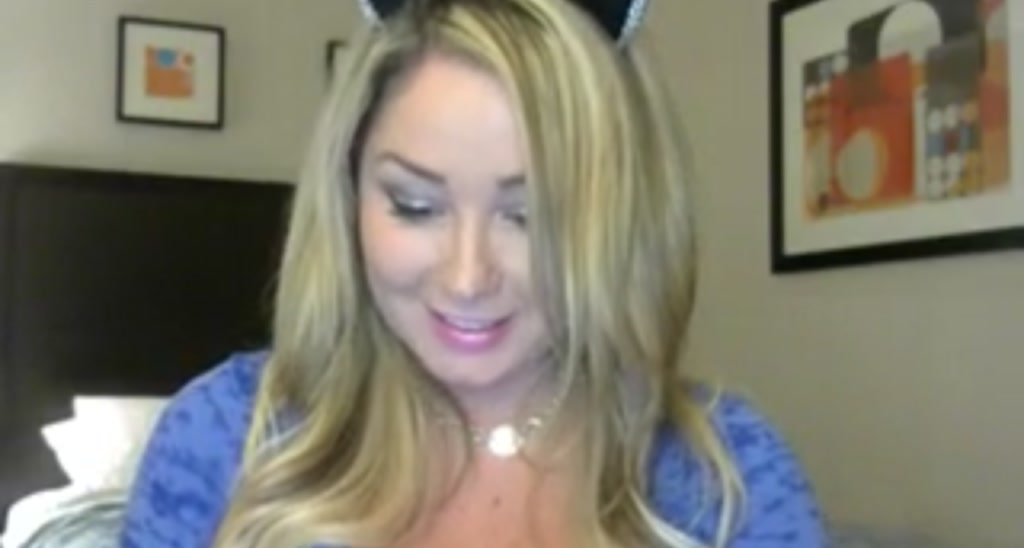 JuicyJamie_69 video thumbnail