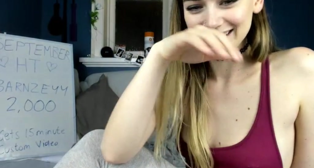 MiaMunro video thumbnail
