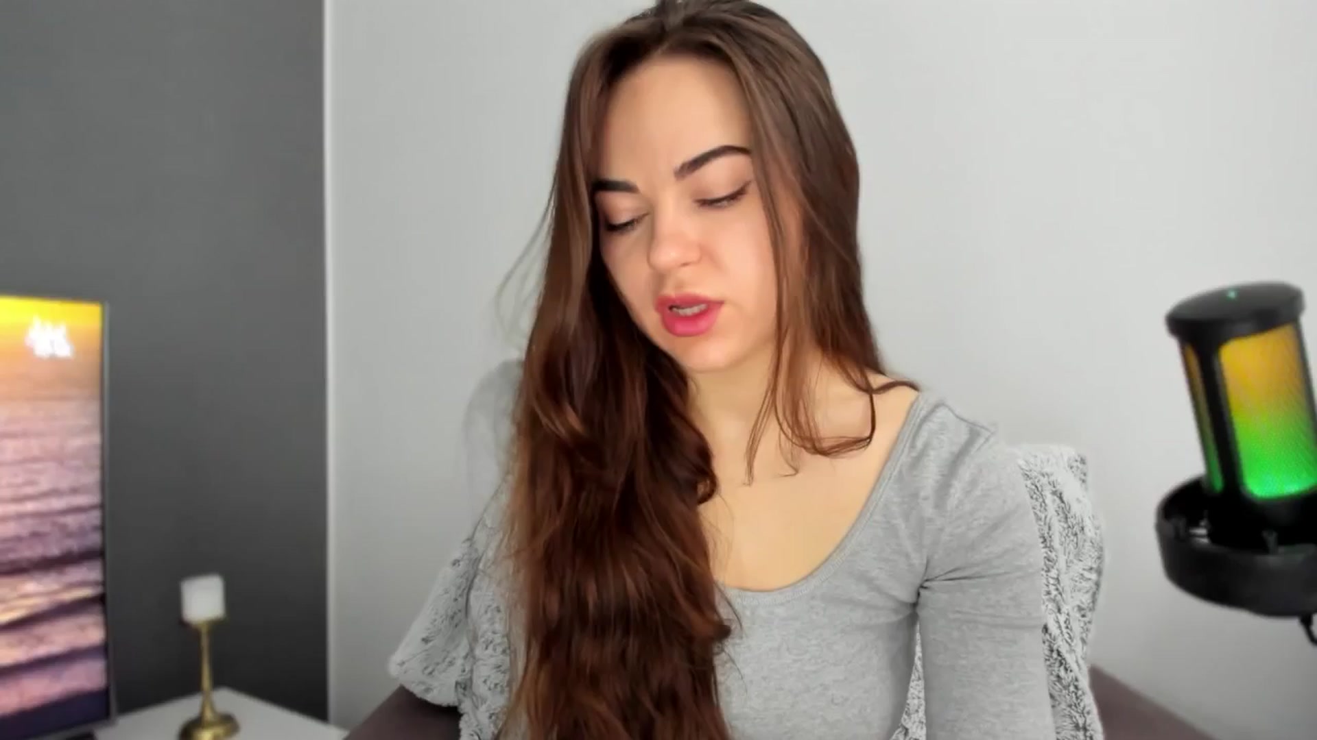 BeeTheQueen video thumbnail
