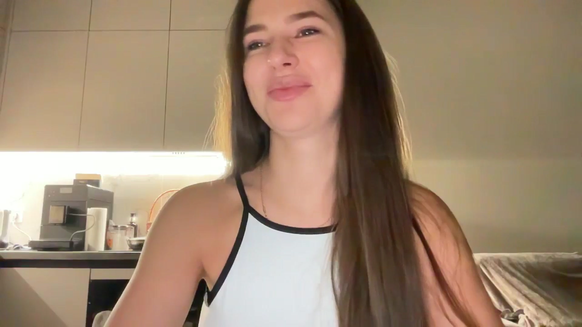 kissfreeze video thumbnail