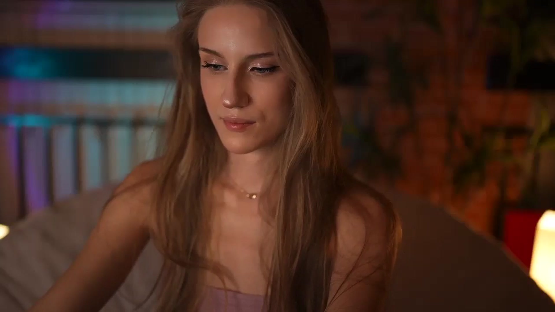 Luna_Moore1 video thumbnail