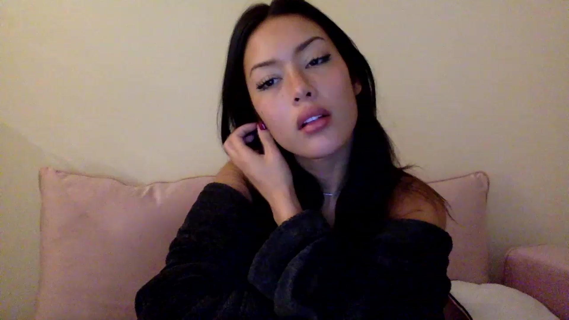 Miss_emiko video thumbnail