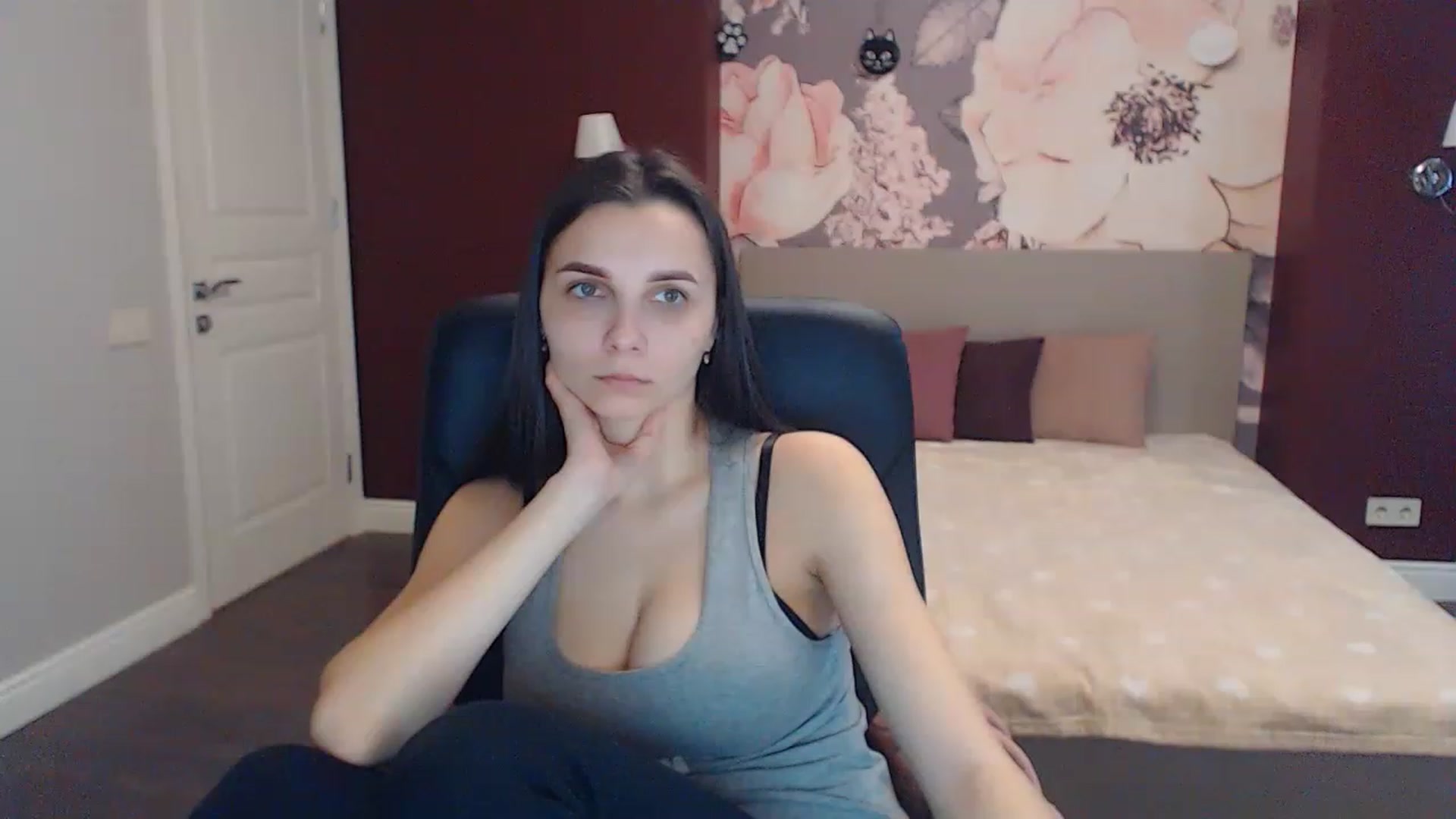 Karina_Mils video thumbnail