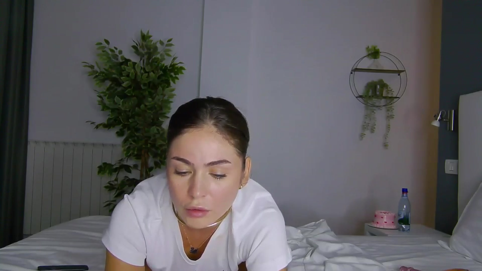 NaiaaBee video thumbnail