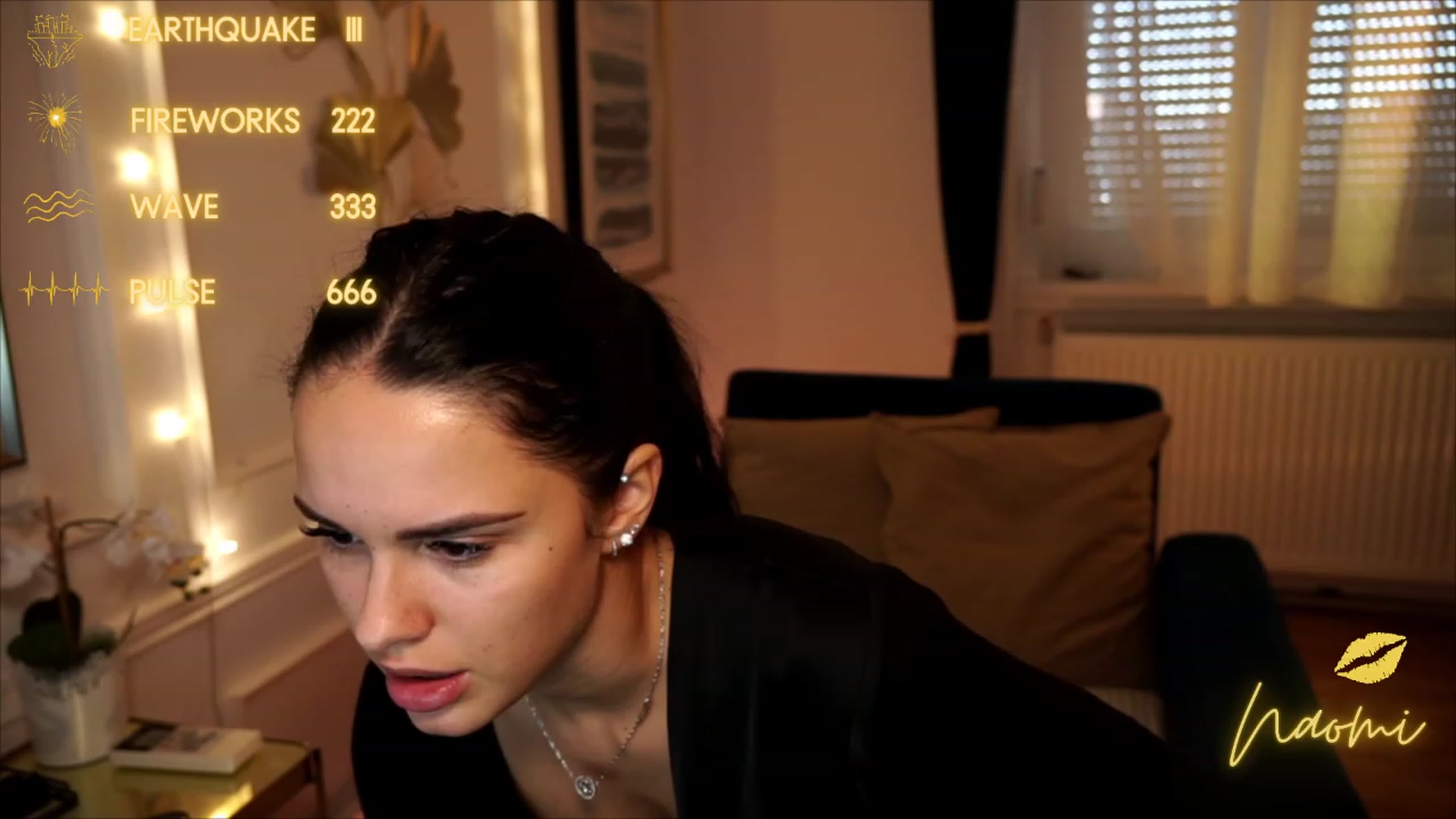 cinnabellee video thumbnail