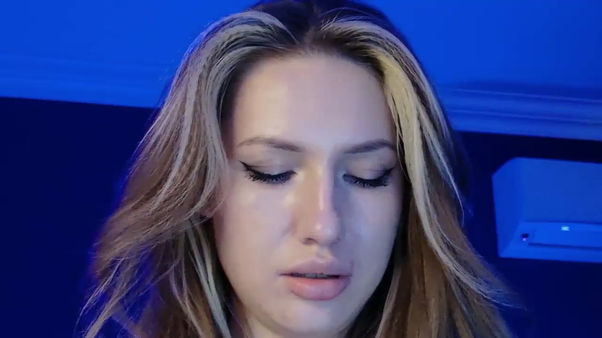 LovelyGin video thumbnail