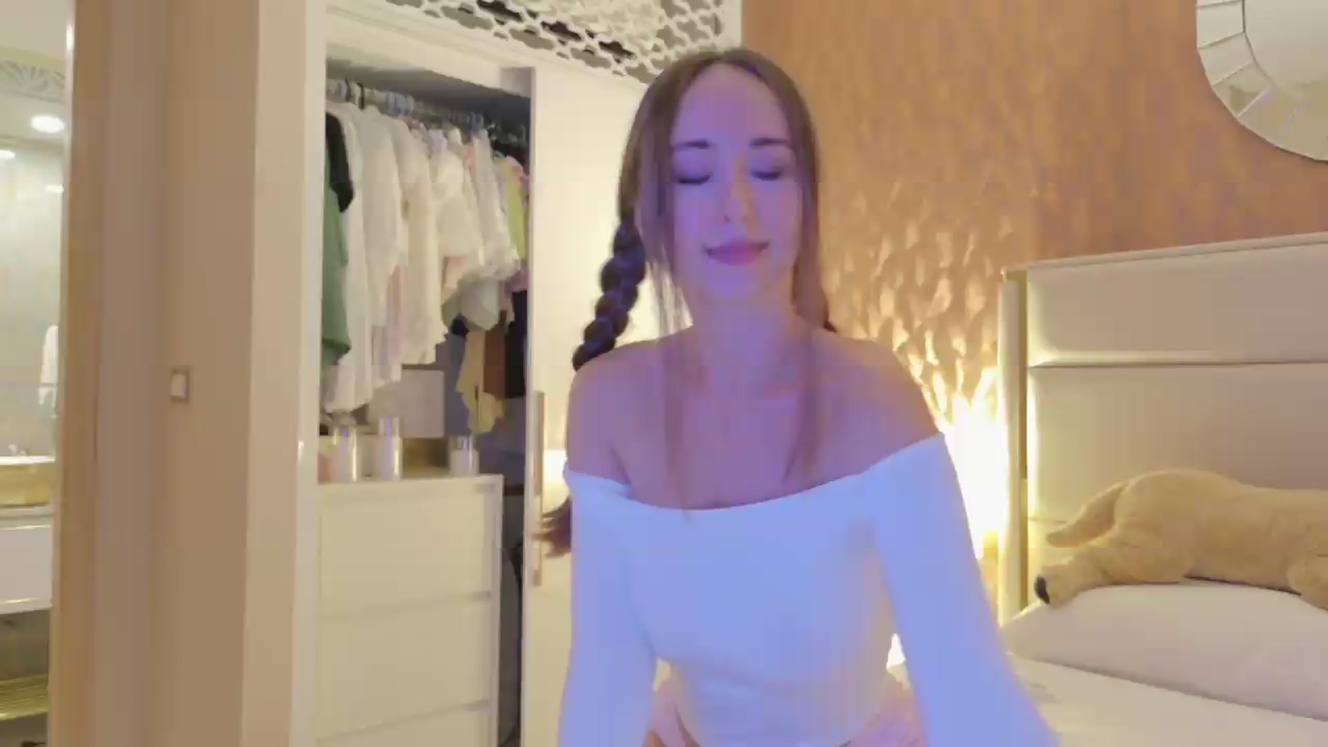 BlushyAnna video thumbnail