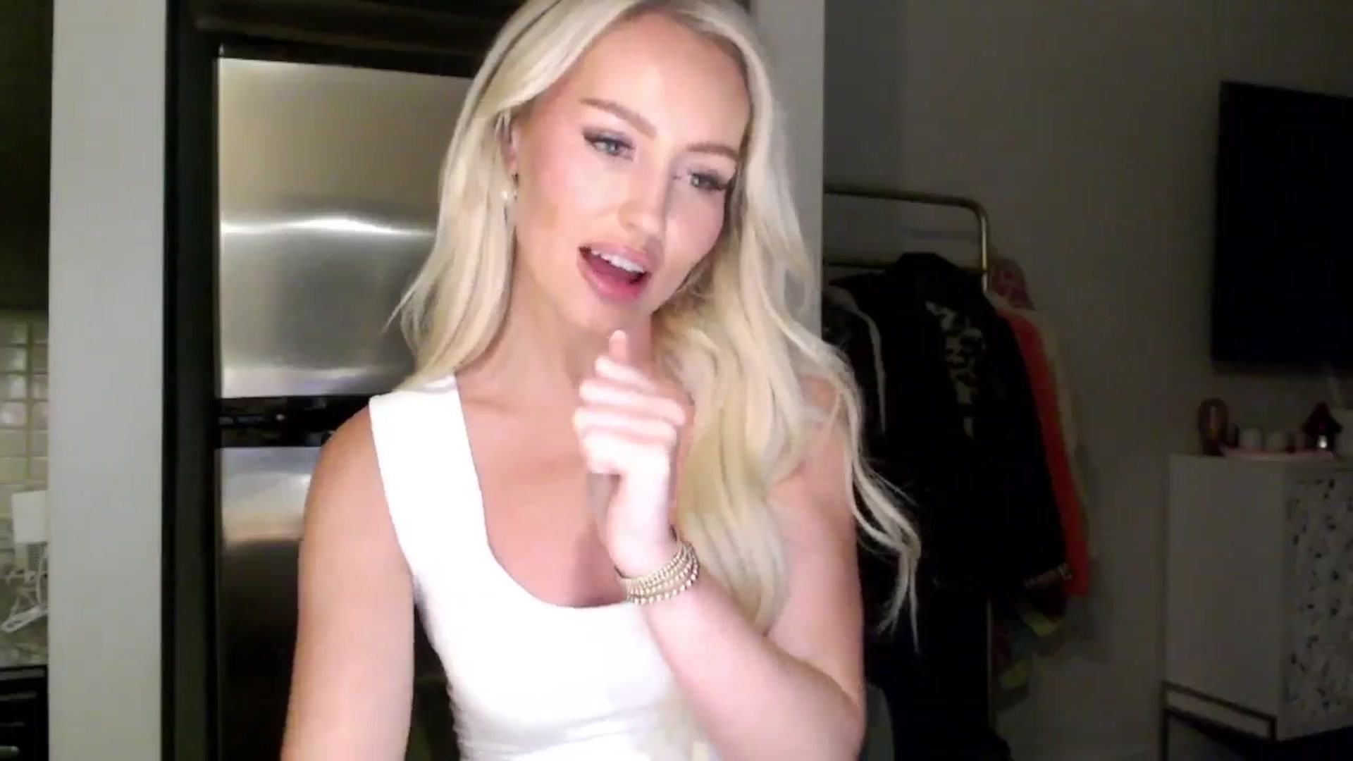 Officialelsa video thumbnail
