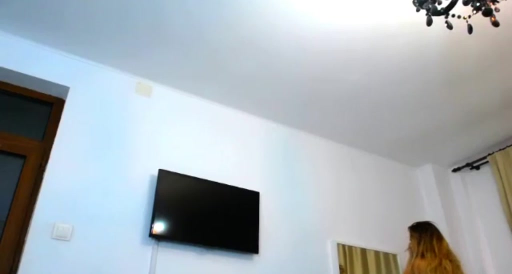 B_E_L_L_E_ video thumbnail