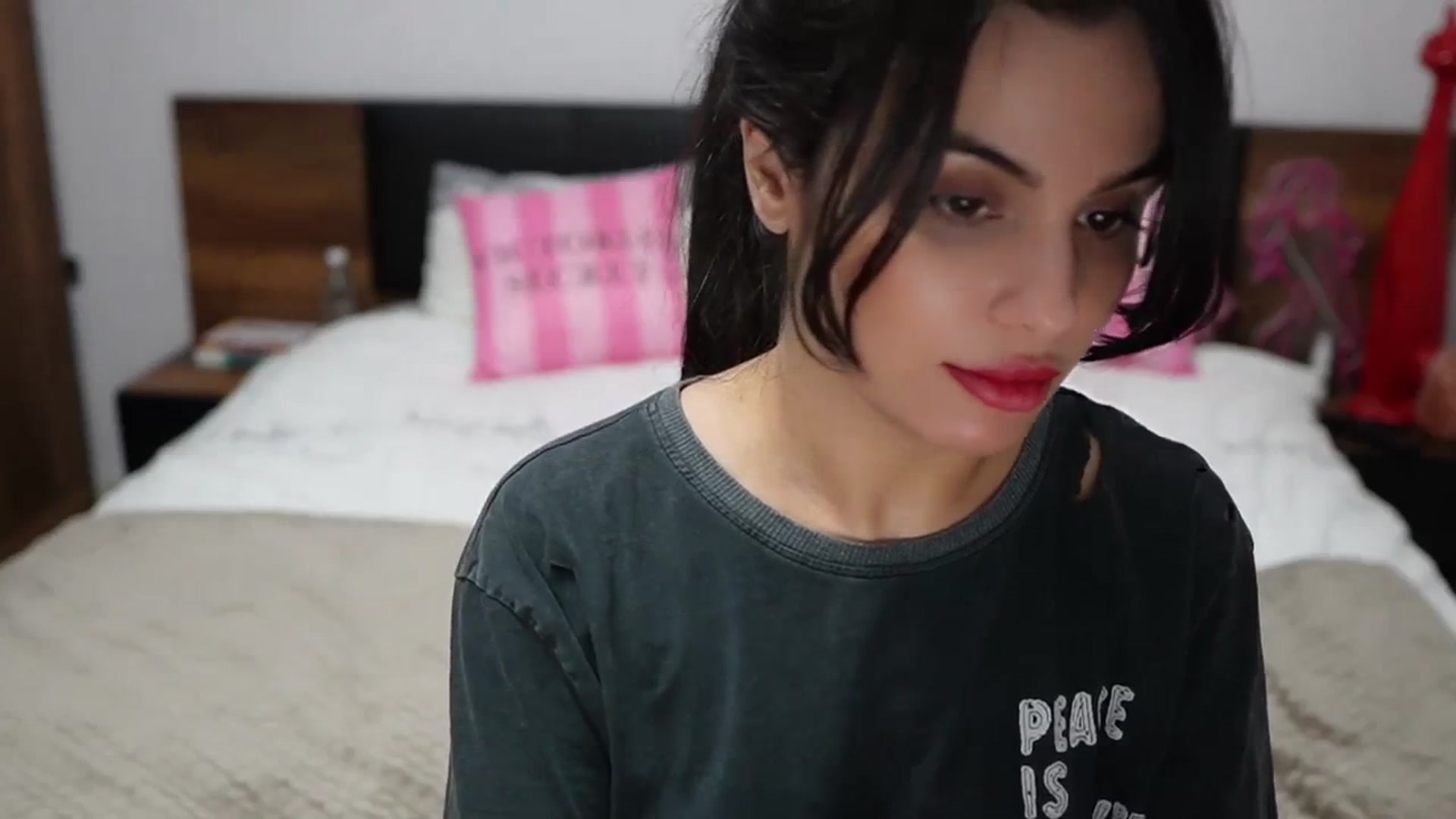 TinyAndrea video thumbnail