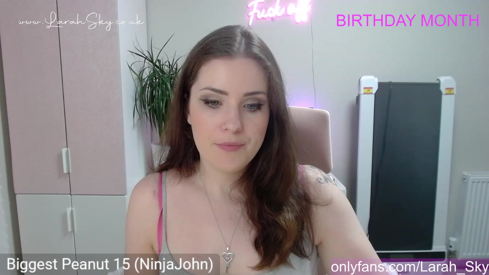 Larah_Sky video thumbnail