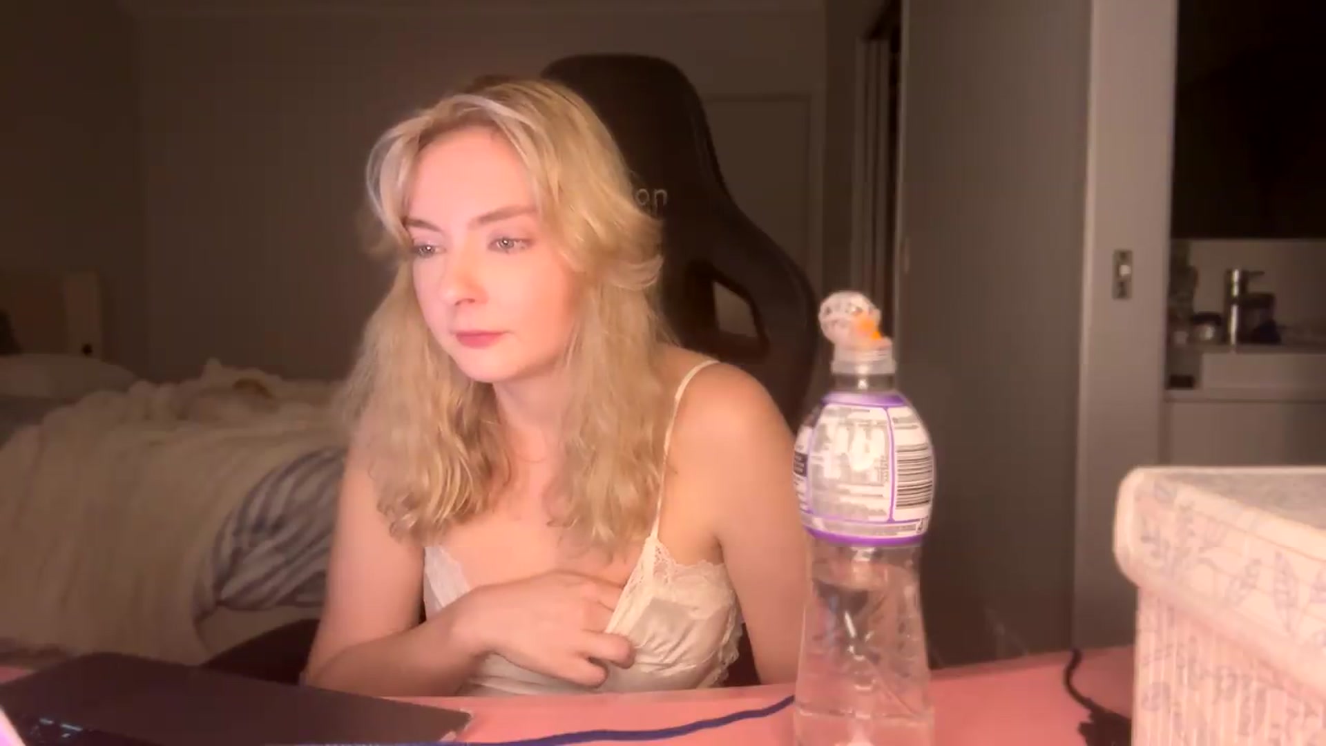 Lotttiee video thumbnail