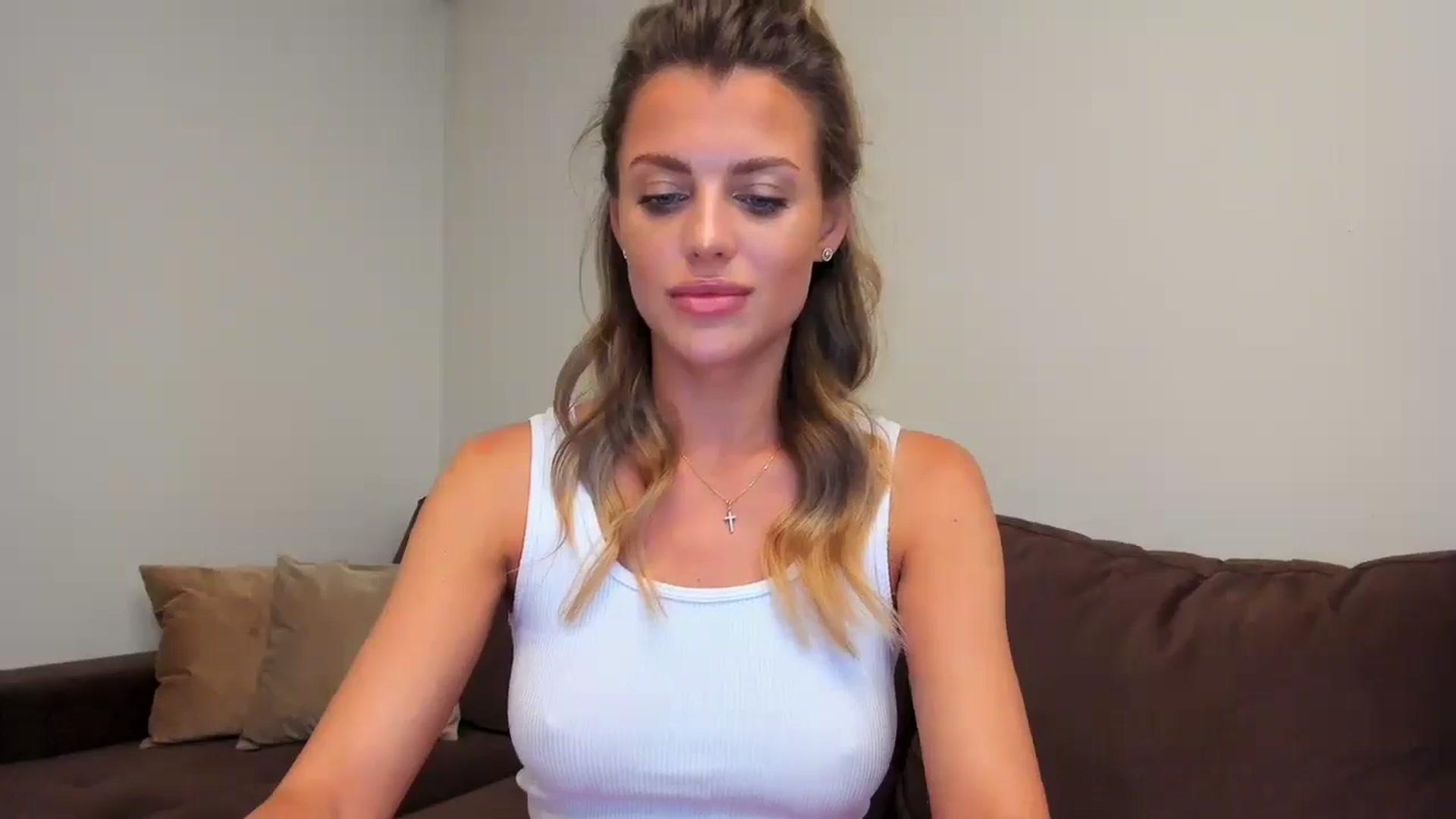 Adri_sweetie video thumbnail
