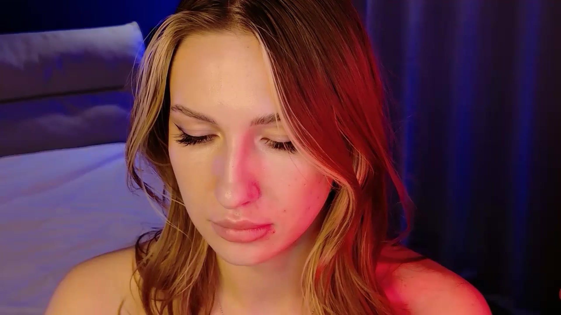 LovelyGin video thumbnail