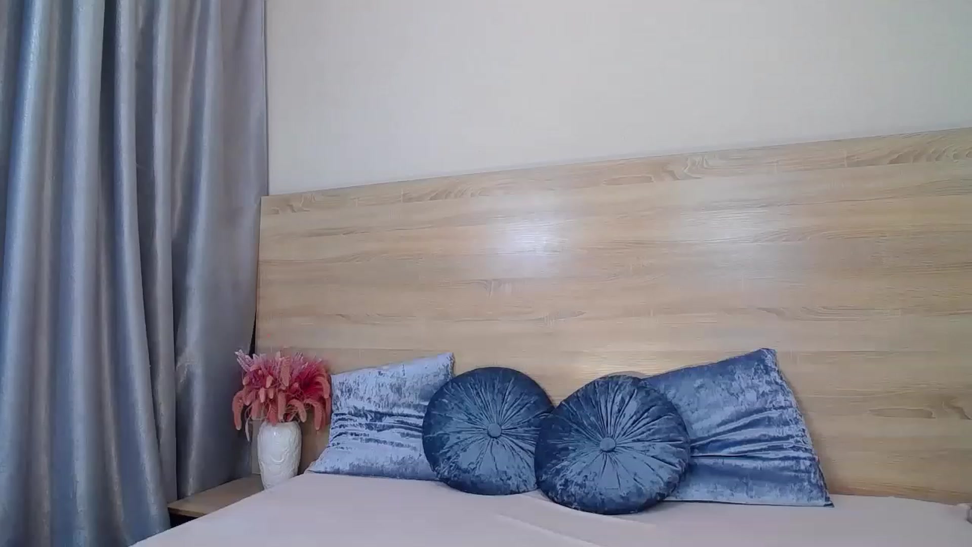 Floured video thumbnail