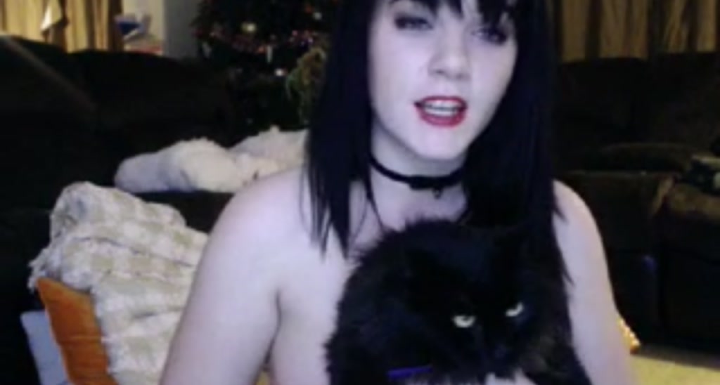 emilylynne video thumbnail