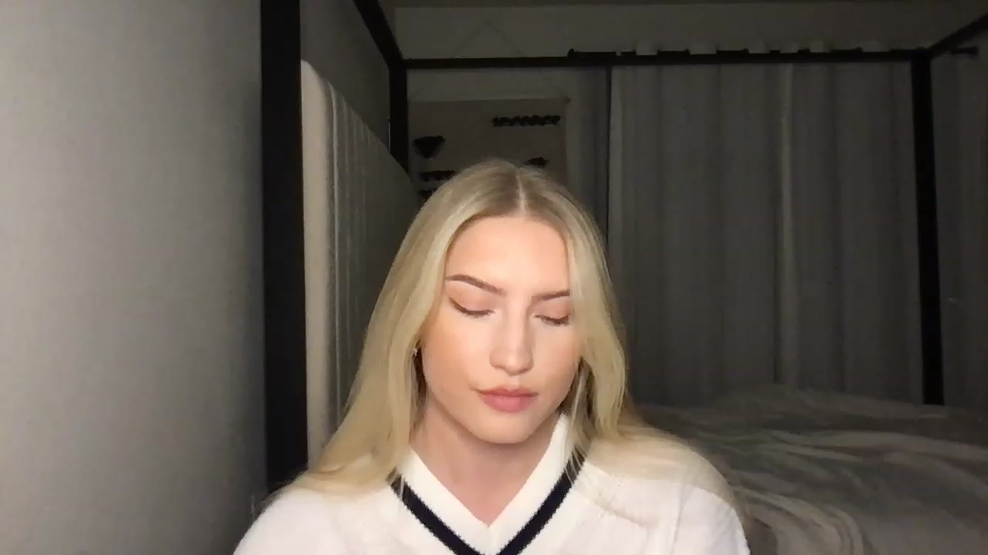 Thezabrina video thumbnail