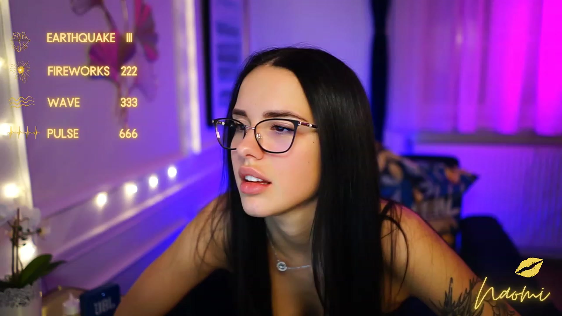 cinnabellee video thumbnail
