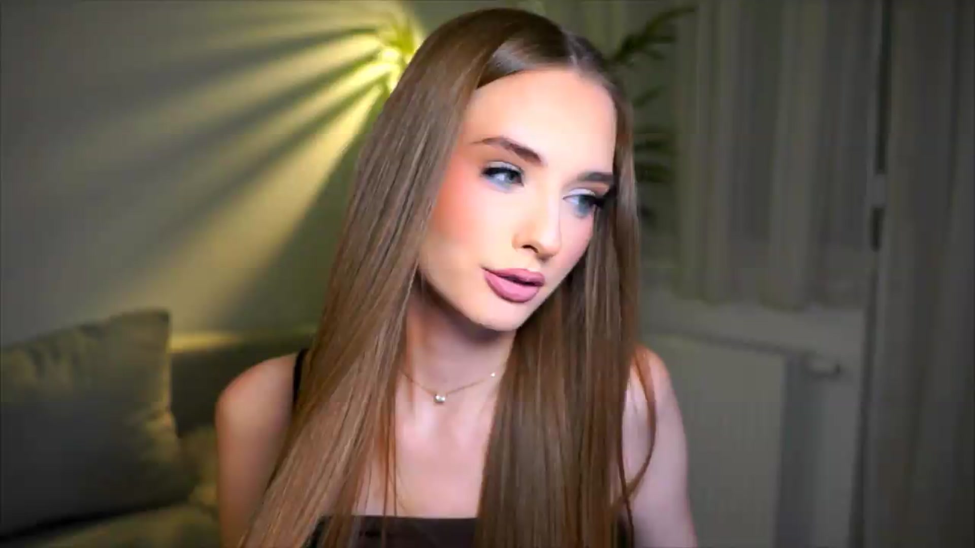 petitegonwild video thumbnail
