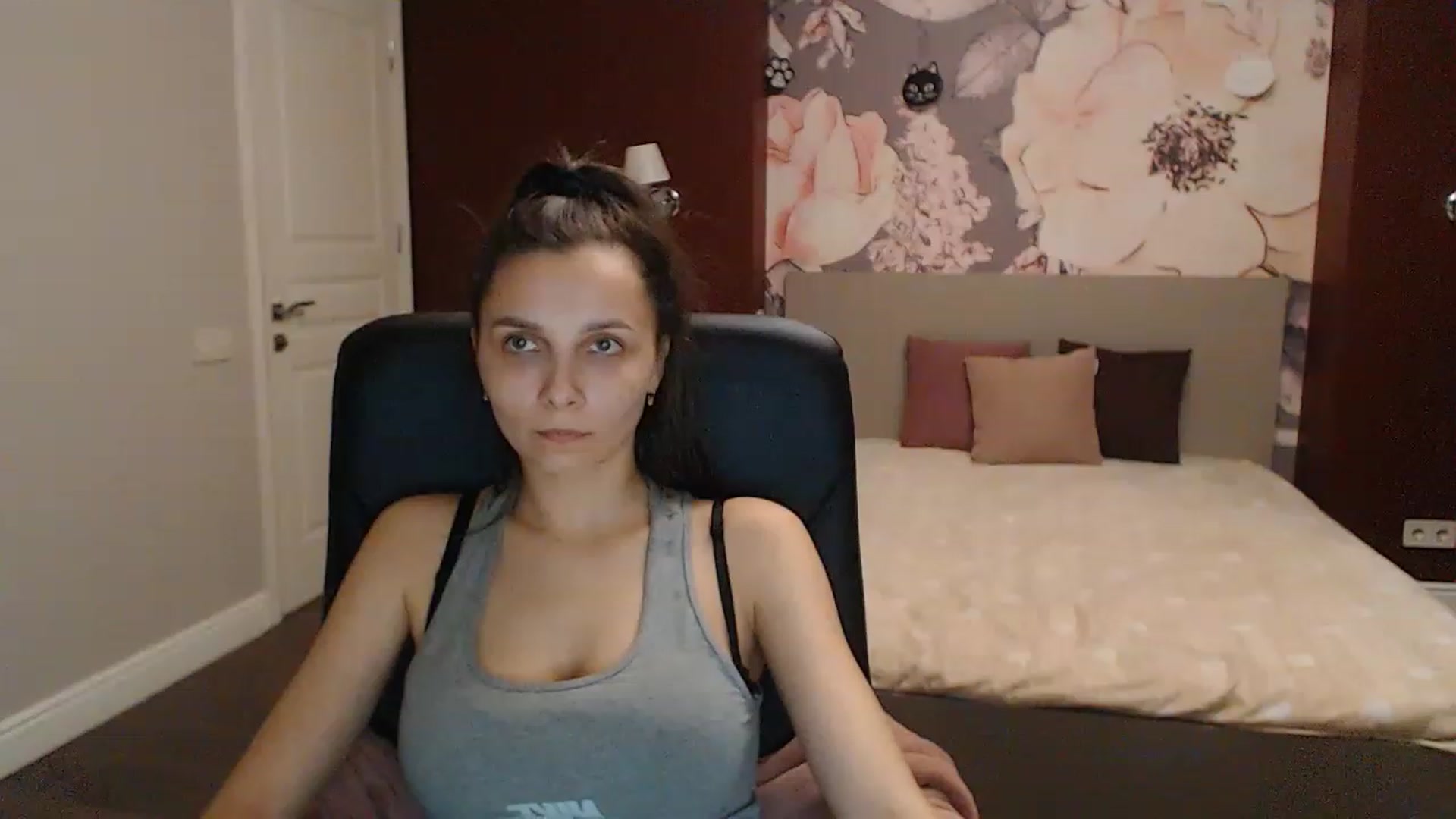 Karina_Mils video thumbnail