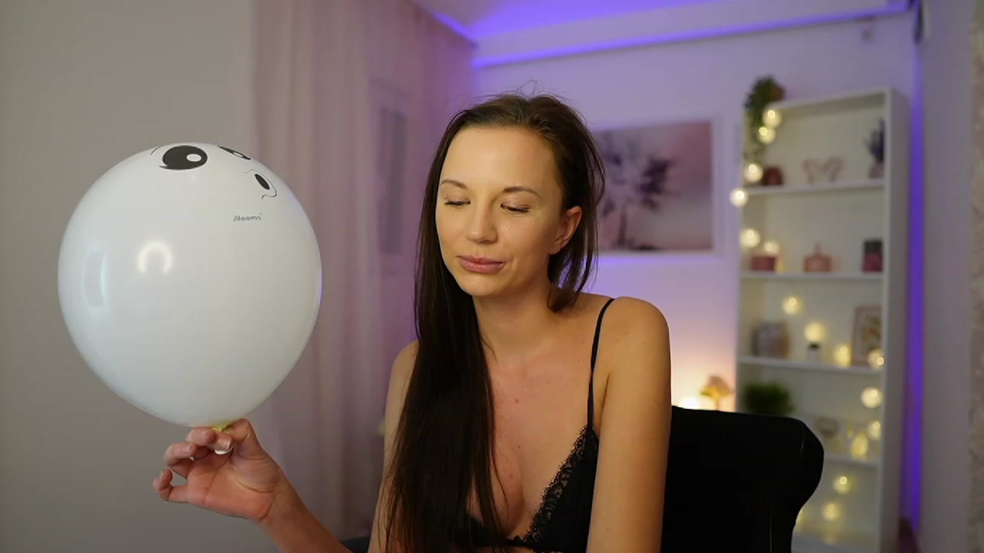 Julia_W video thumbnail