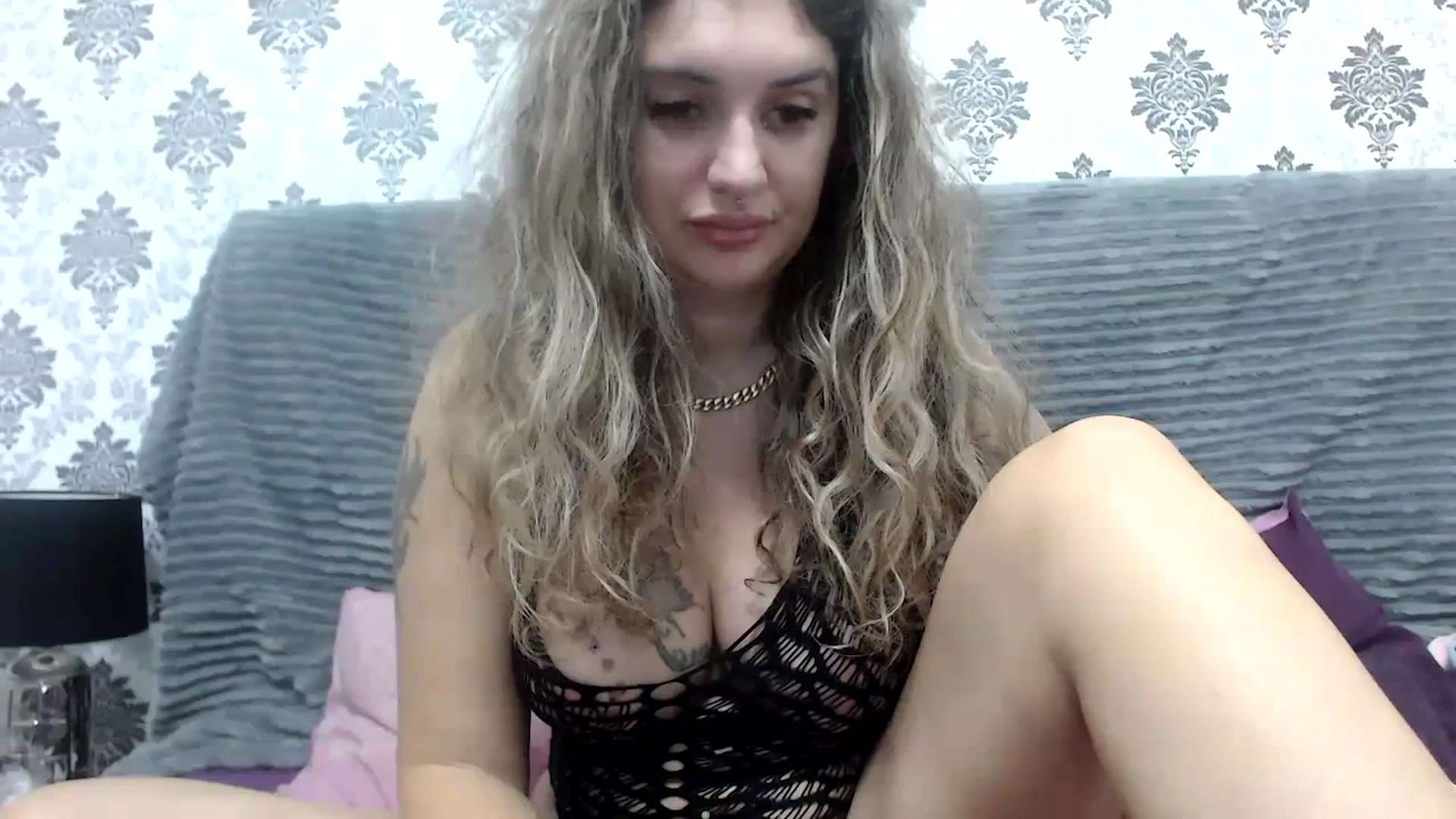 MissDivinna video thumbnail
