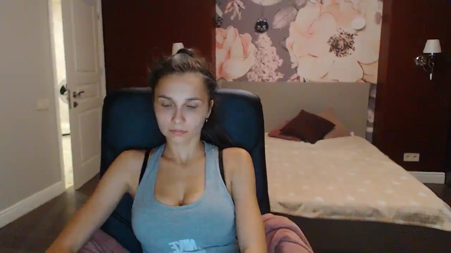 Karina_Mils video thumbnail