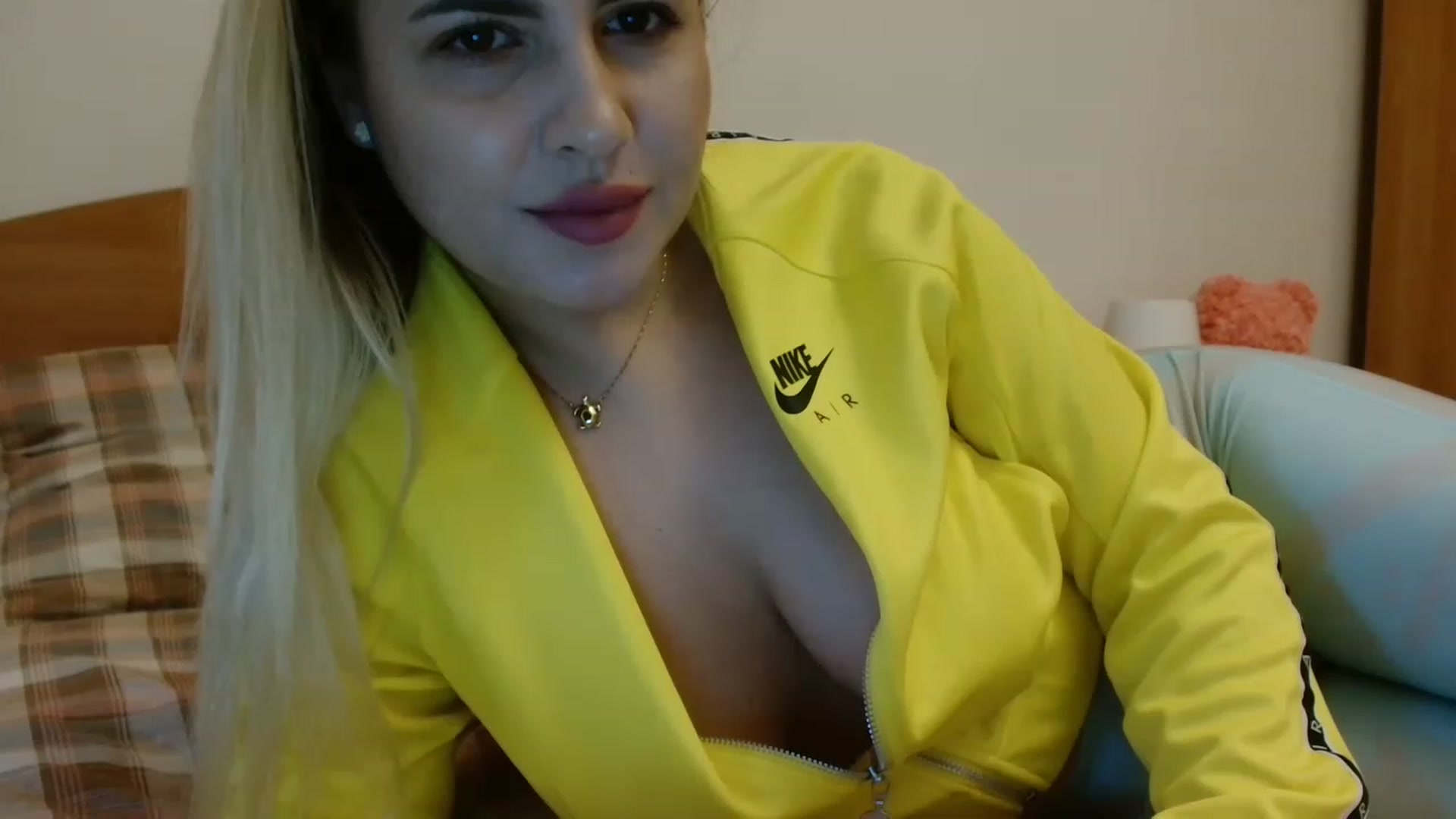 MissDafina video thumbnail