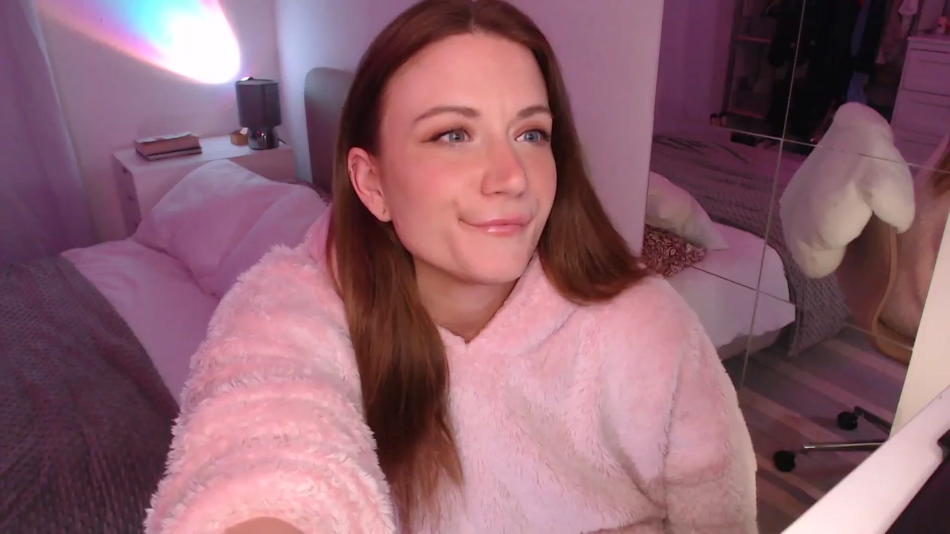 xDaisyx video thumbnail