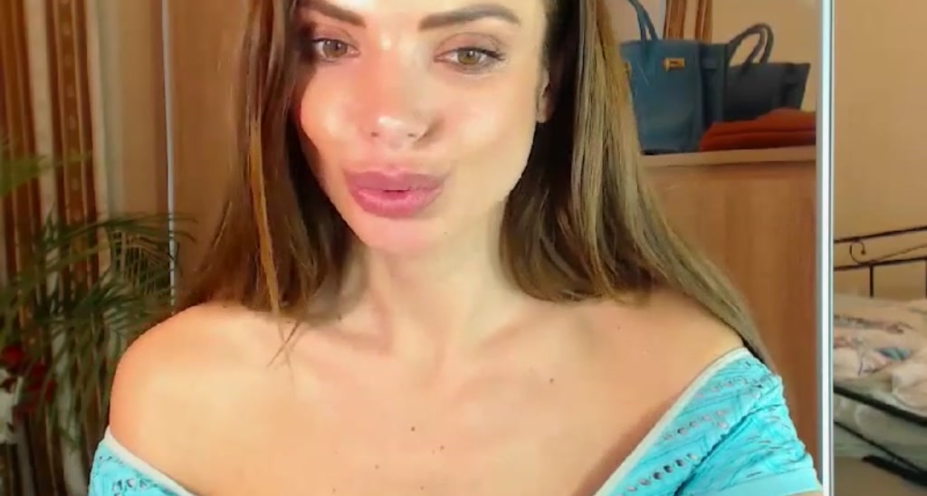 MindyMoore video thumbnail