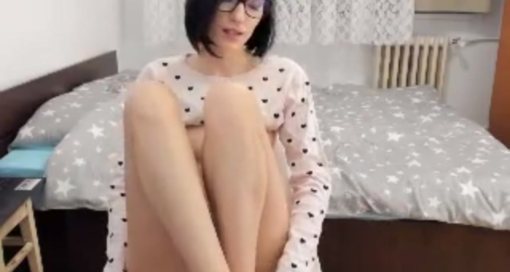 Hannah18x video thumbnail