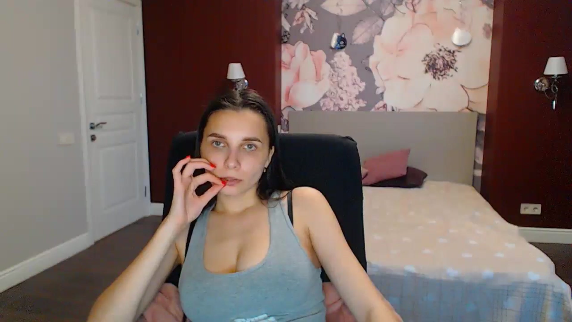Karina_Mils video thumbnail